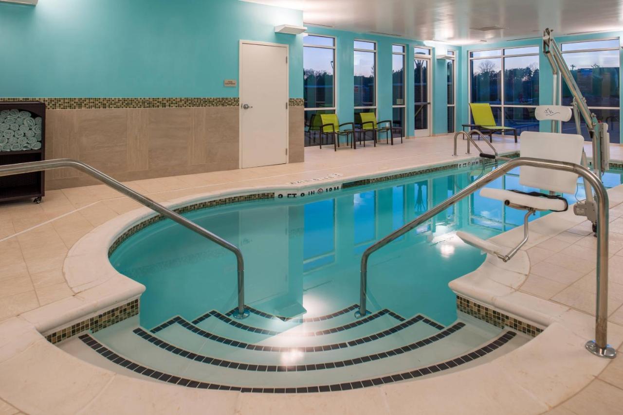 Springhill Suites By Marriott Greensboro Airport Bagian luar foto