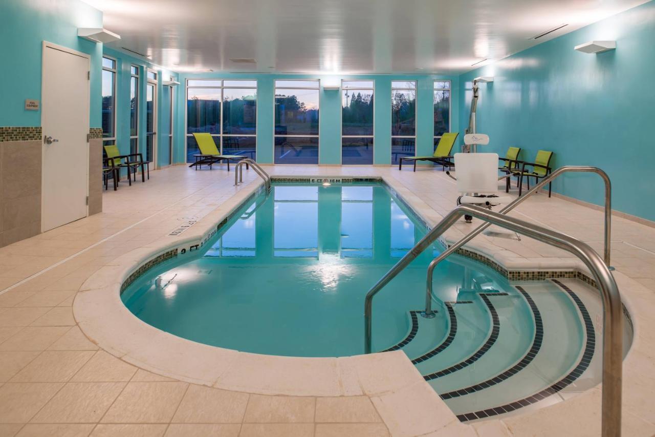 Springhill Suites By Marriott Greensboro Airport Bagian luar foto