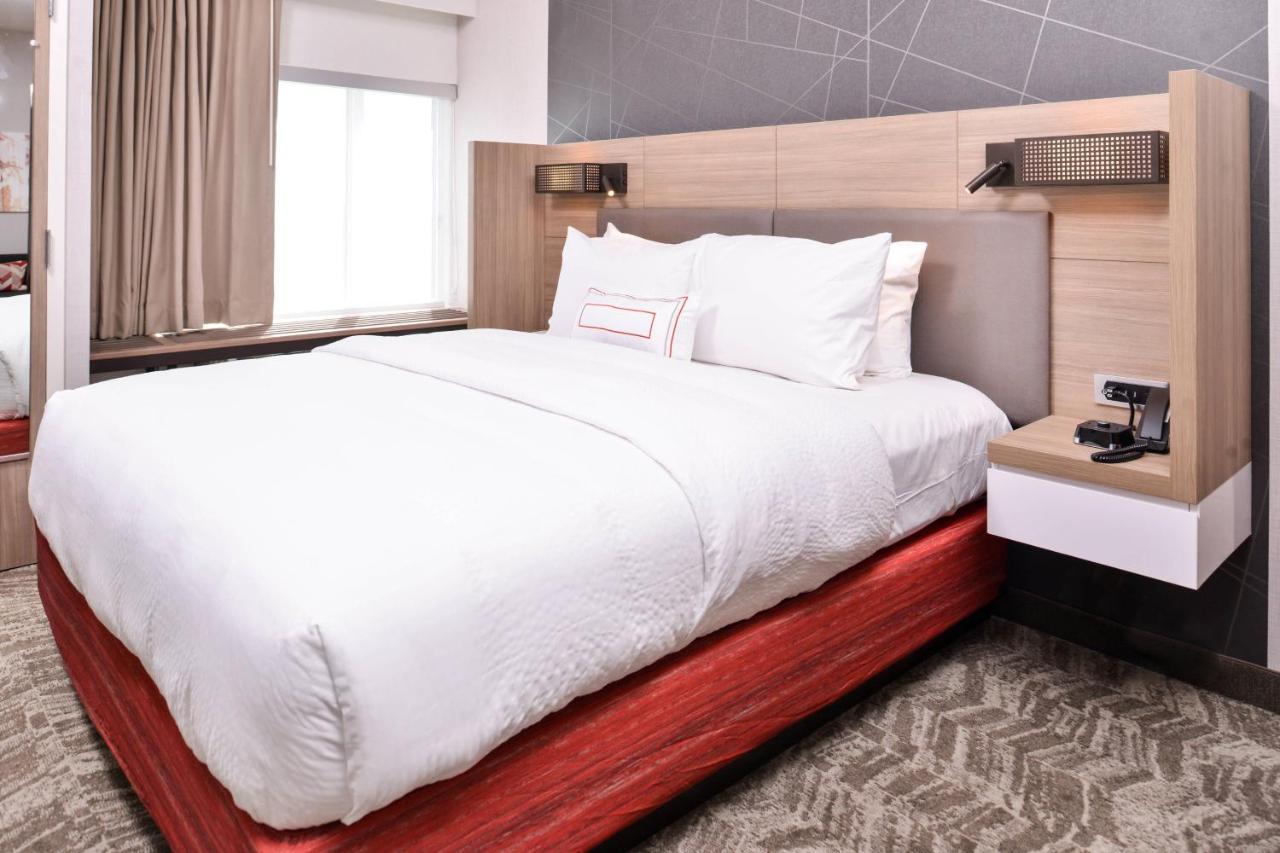 Springhill Suites By Marriott Greensboro Airport Bagian luar foto