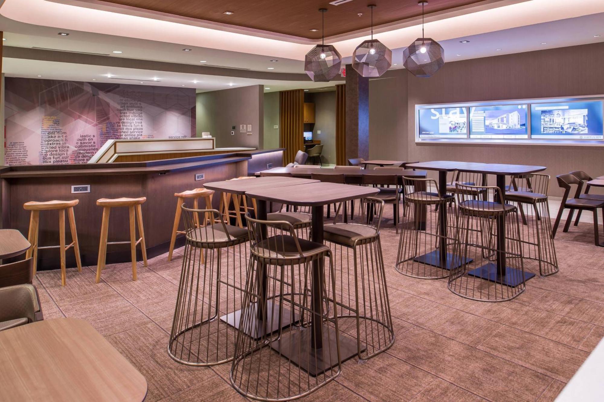 Springhill Suites By Marriott Greensboro Airport Bagian luar foto